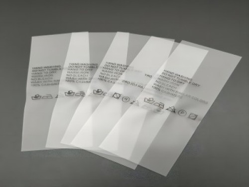 定制磨砂半透明tpu薄膜聚氨酯生產廠家環(huán)保防水化妝品袋子用膜